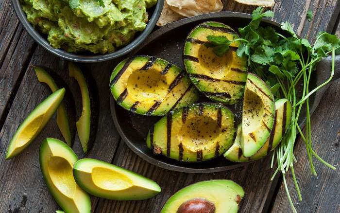 Семь продуктов, которые не провоцируют акне