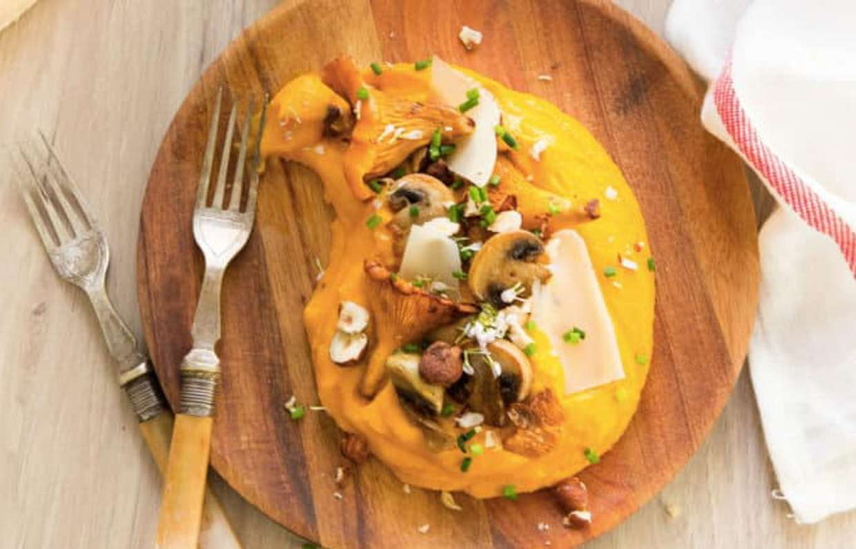 Тыквенное пюре с грибами и пармезаном
