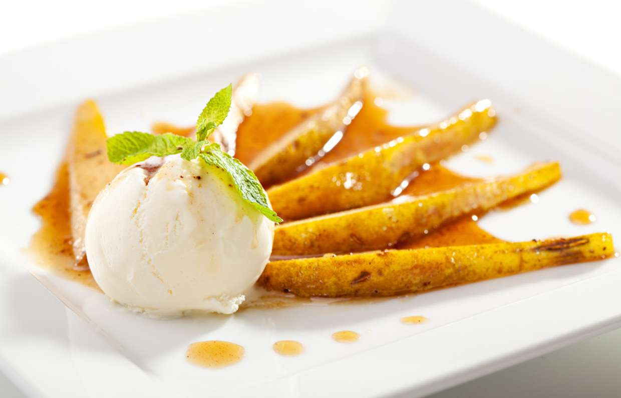 Груша, запеченная в апельсиновом соке