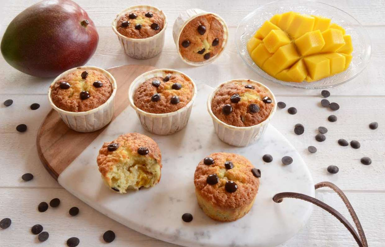 Маффины с манго и шоколадом