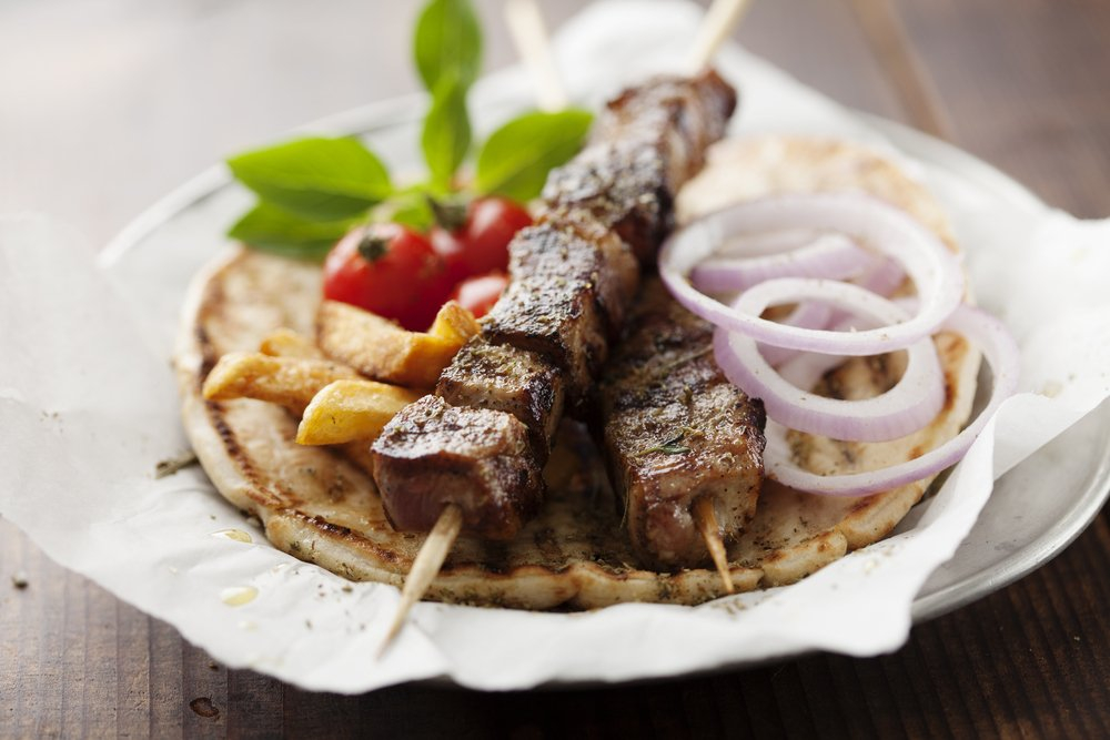 Шашлычные традиции: как готовят любимое блюдо в разных странах мира