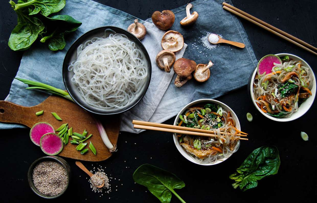 Рисовая лапша с овощами