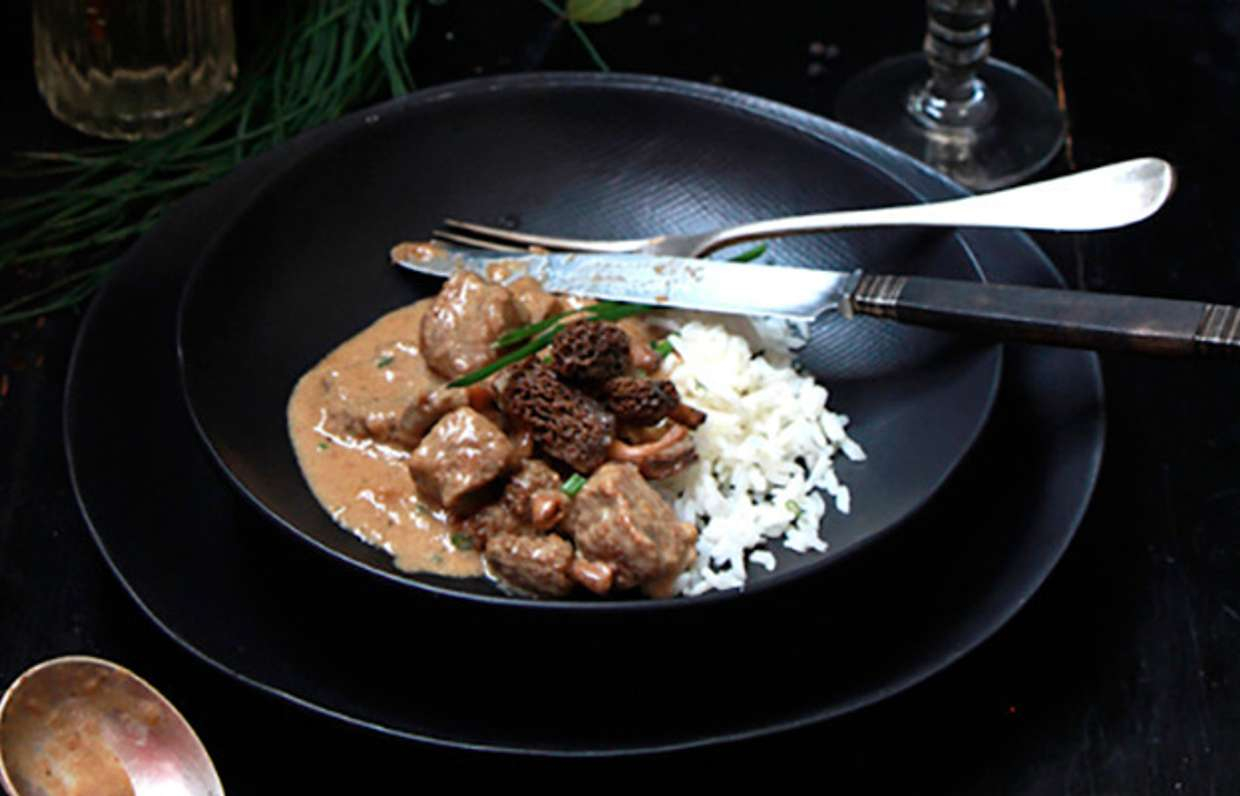 Телятина со сморчками