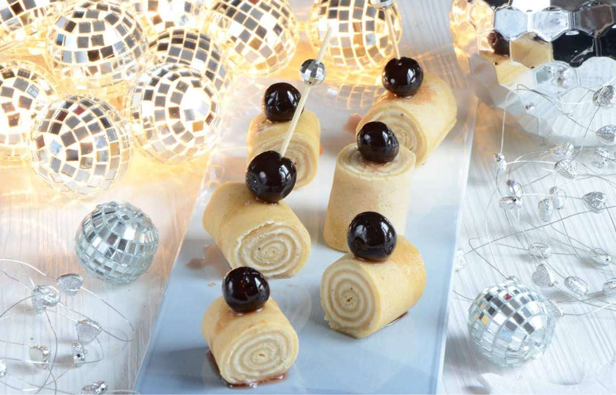 Блинные рулетики с белым шоколадом