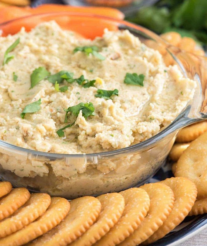 Дип из белой фасоли с фундуком