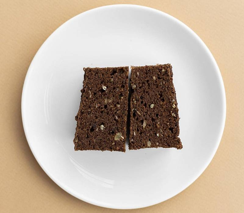 Конопляный брауни без сахара